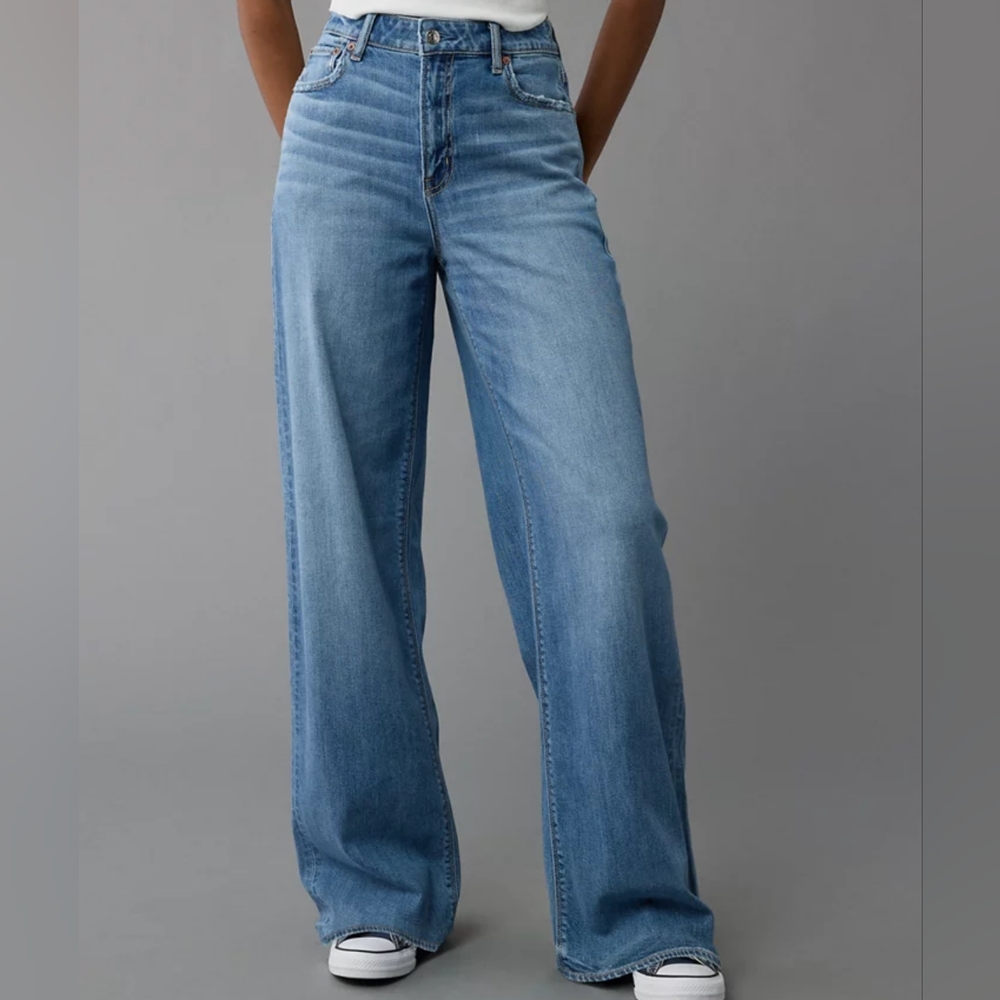 American Eagle Outfitters Blue Flare & Wide Leg Jeans